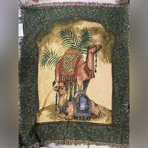 Decorative throw blanket